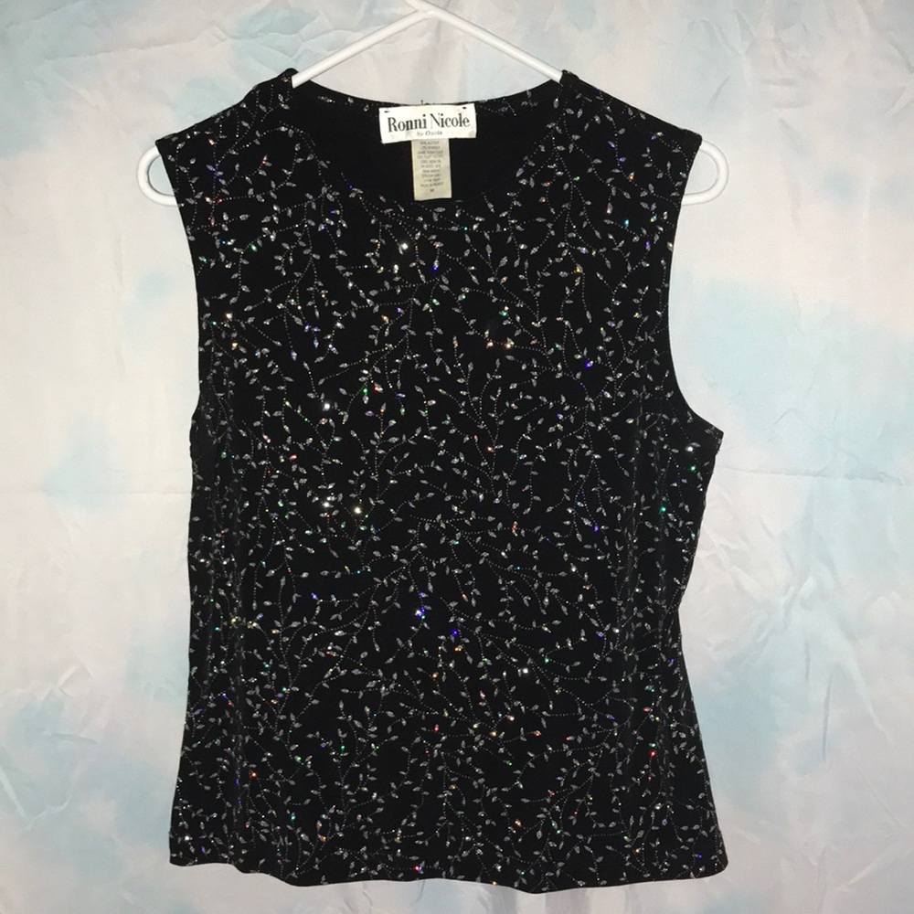 Ronni Nicole, sleeveless night on the town top